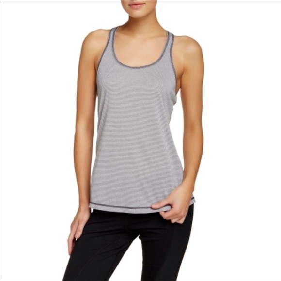 Zella Tiny Tech Tank Gray Stripe. Medium - Picture 2 of 2